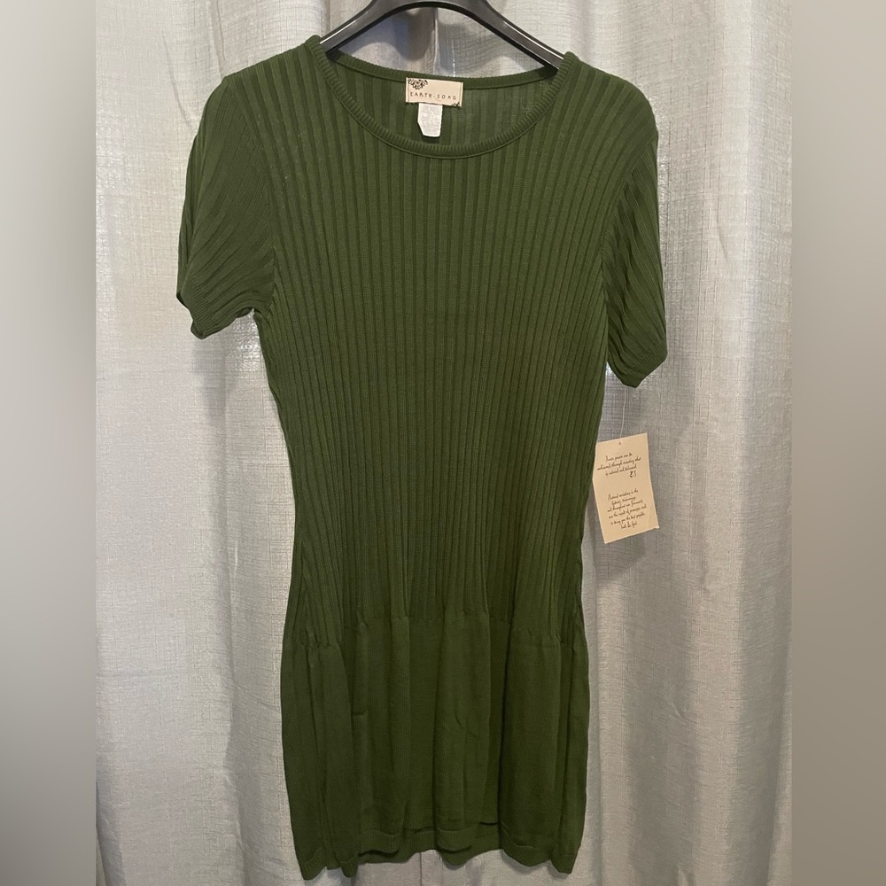 Dress by Earth•Song
